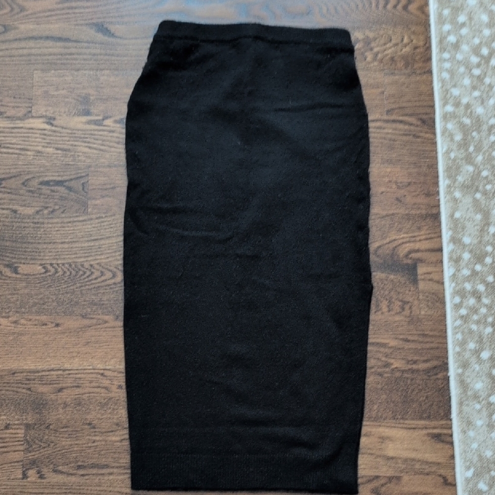 H&M Maternity Black Skirt